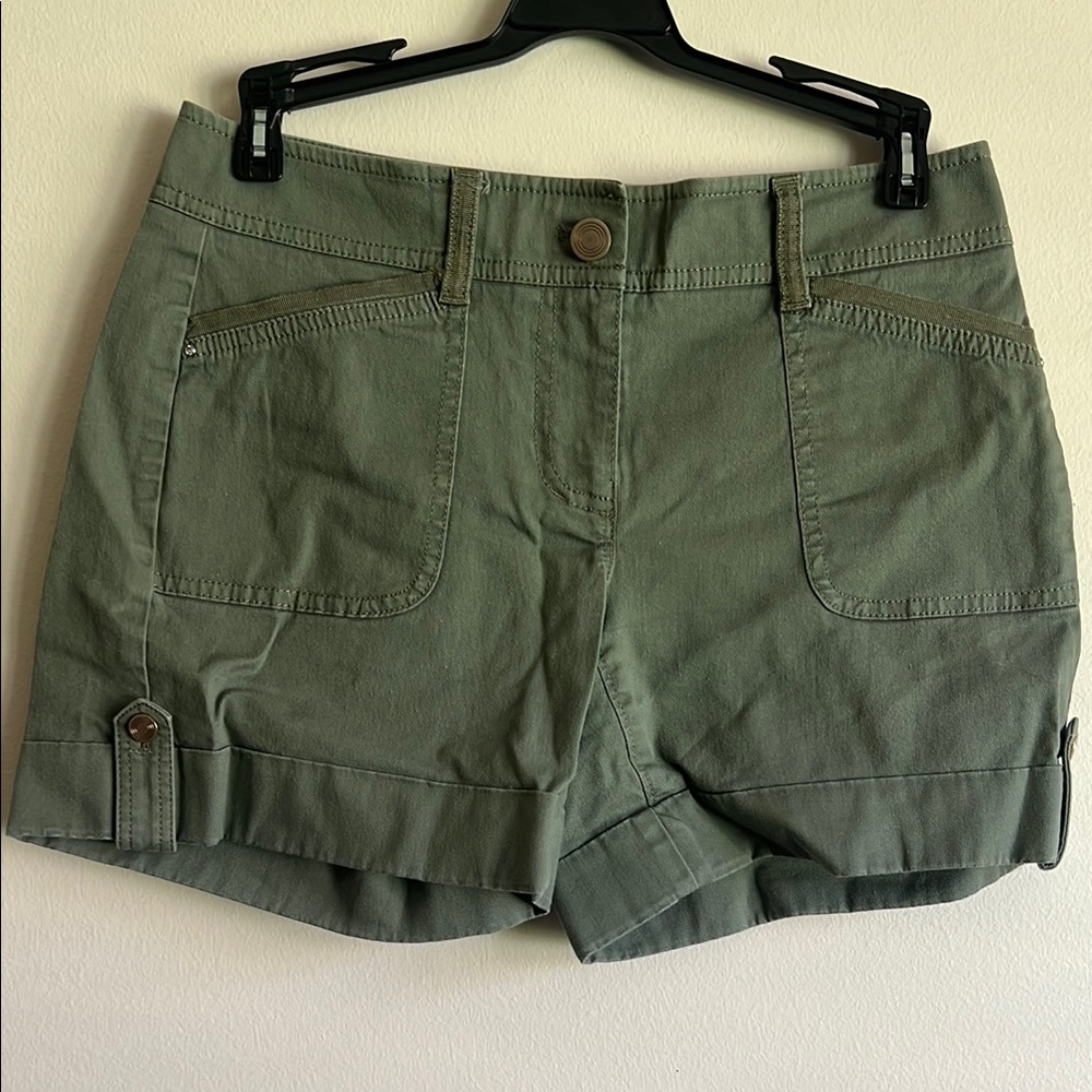 White House Black Market Green Tailored Cargo Shorts